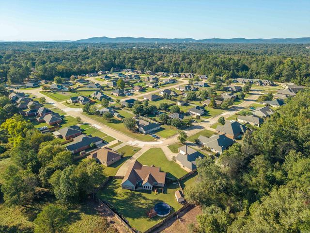 172 Mapleleaf Circle, Hot Springs National Park, AR 71901