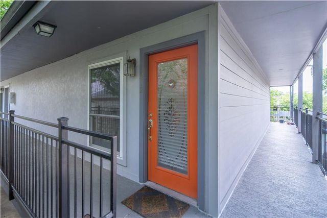 1111 W 10th ST 212, Austin, TX 78703