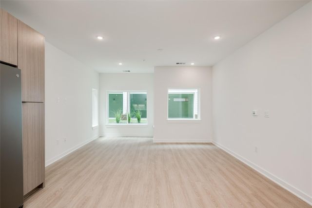 4802 S Congress Ave 121, Austin, TX 78745