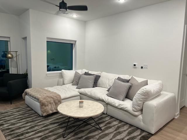 4802 S Congress Ave 121, Austin, TX 78745