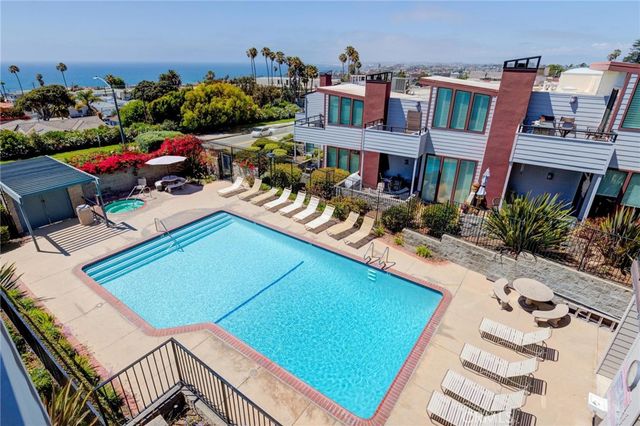 431 Camino De Las Colinas, Redondo Beach, CA 90277
