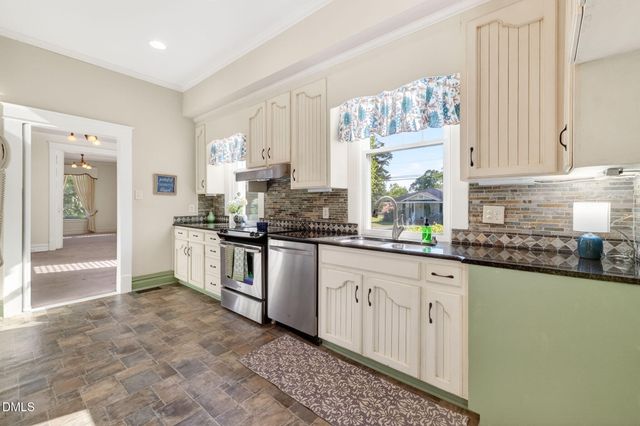 301 E Stanley Street, Four Oaks, NC 27524