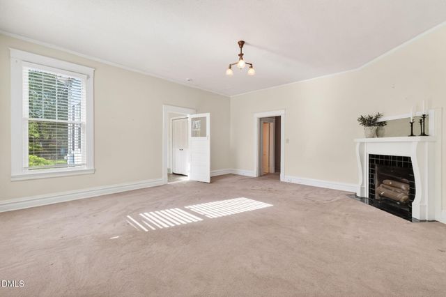 301 E Stanley Street, Four Oaks, NC 27524