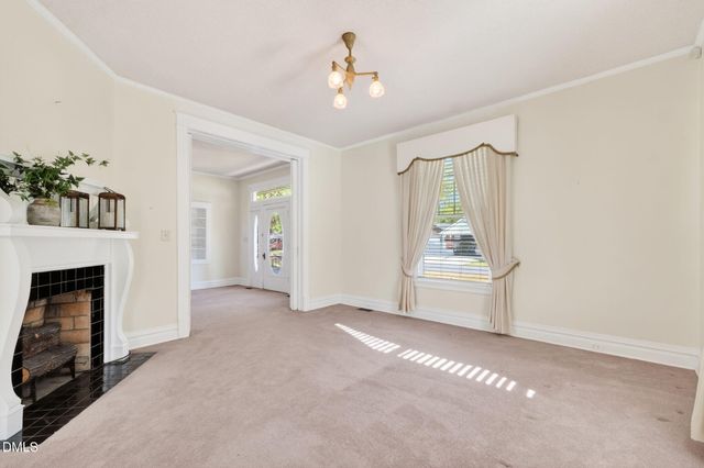 301 E Stanley Street, Four Oaks, NC 27524