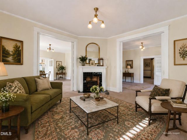 301 E Stanley Street, Four Oaks, NC 27524