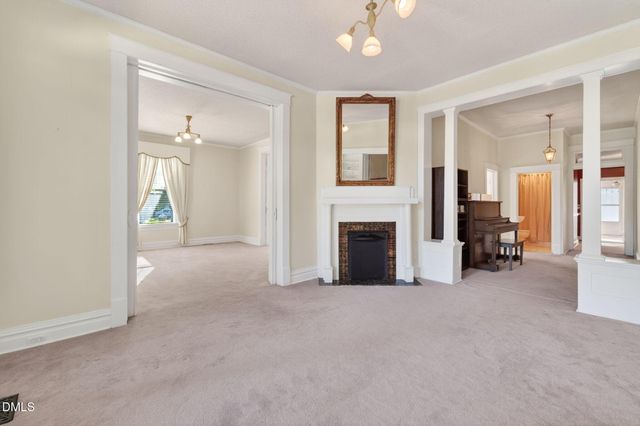 301 E Stanley Street, Four Oaks, NC 27524