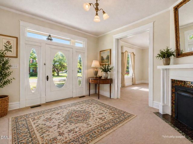 301 E Stanley Street, Four Oaks, NC 27524