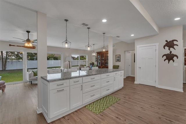 7740 LAKE DAWN DR, Winter Park, FL 32792