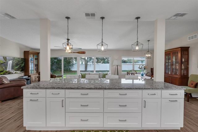 7740 LAKE DAWN DR, Winter Park, FL 32792