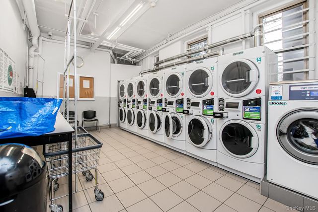 219 Bronx River Road 5A, Yonkers, NY 10704