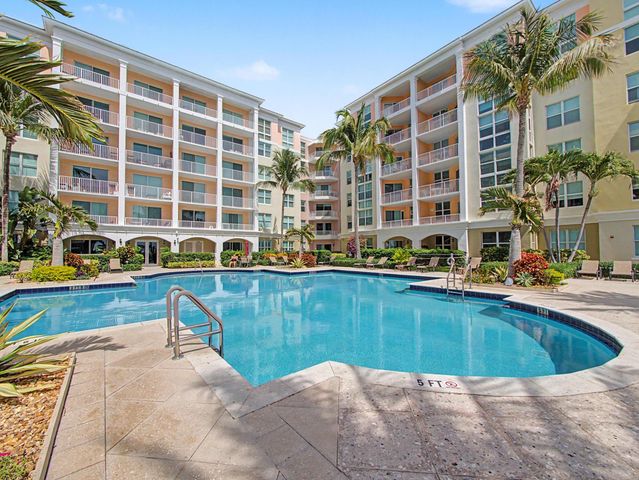 806 E Windward Way, Lantana, FL 33462