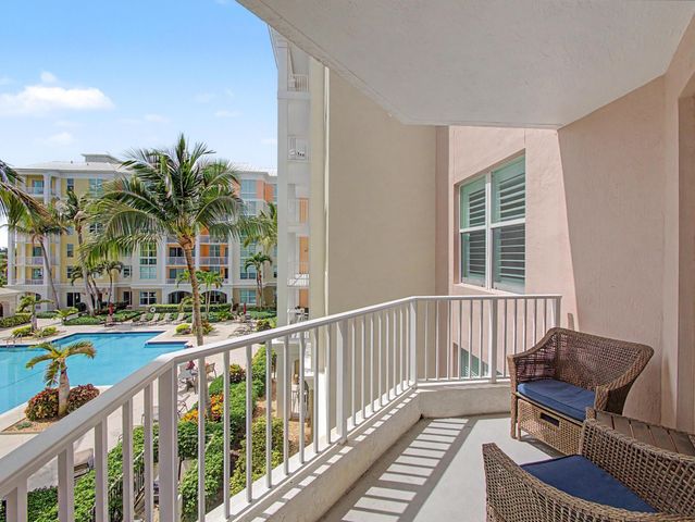 806 E Windward Way, Lantana, FL 33462