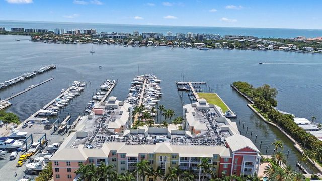 806 E Windward Way, Lantana, FL 33462