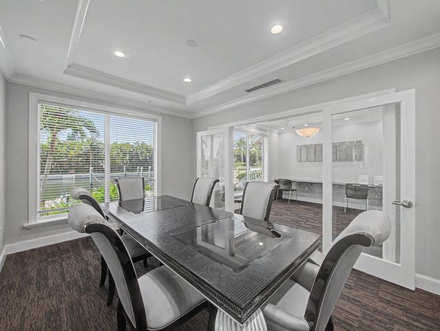 806 E Windward Way, Lantana, FL 33462