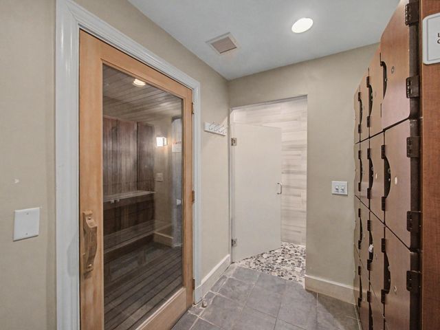 806 E Windward Way, Lantana, FL 33462
