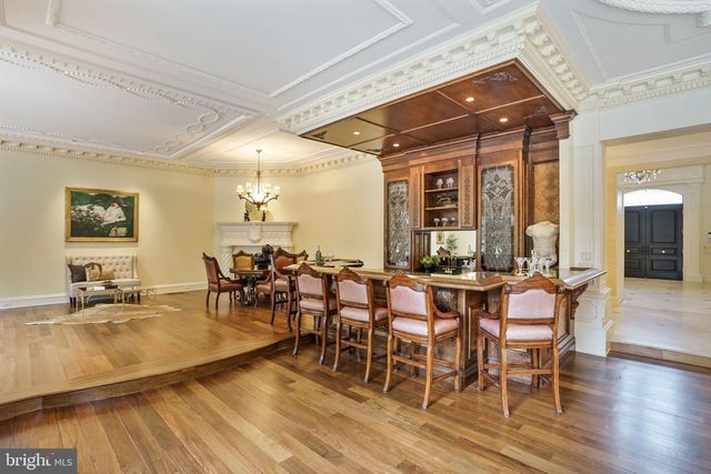 8023 GEORGETOWN PIKE, Mclean, VA 22102