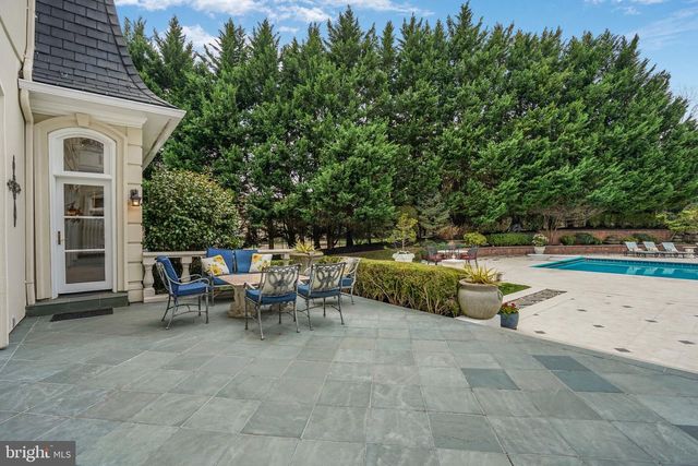 8023 GEORGETOWN PIKE, Mclean, VA 22102