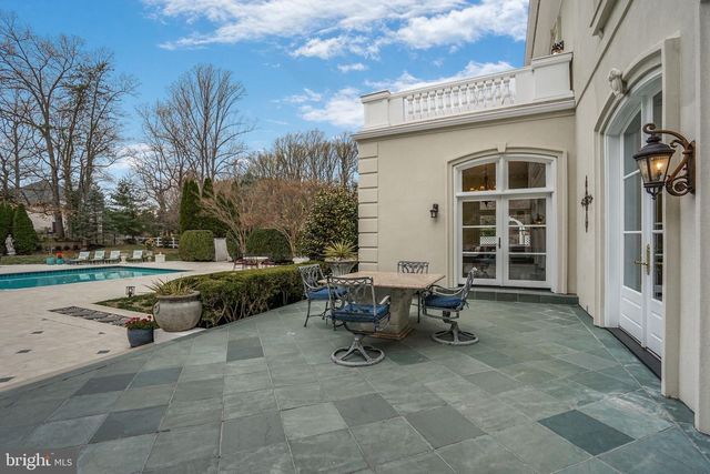 8023 GEORGETOWN PIKE, Mclean, VA 22102