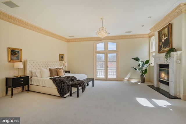 8023 GEORGETOWN PIKE, Mclean, VA 22102