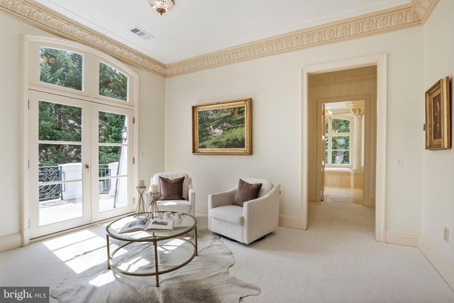 8023 GEORGETOWN PIKE, Mclean, VA 22102