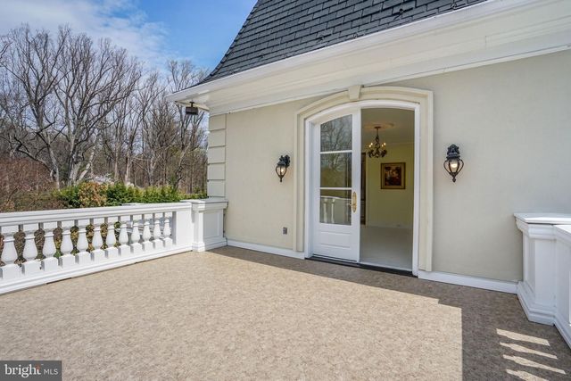 8023 GEORGETOWN PIKE, Mclean, VA 22102