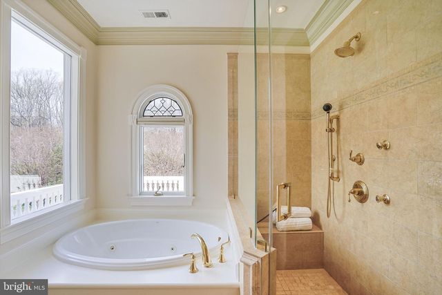 8023 GEORGETOWN PIKE, Mclean, VA 22102