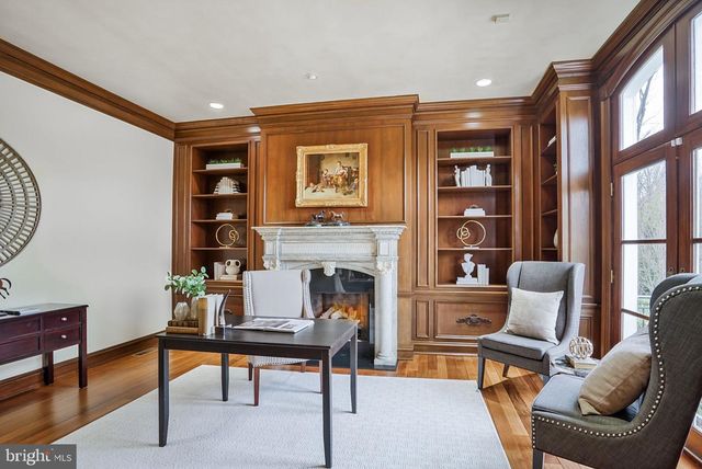 8023 GEORGETOWN PIKE, Mclean, VA 22102