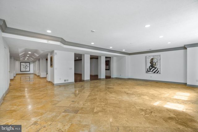 8023 GEORGETOWN PIKE, Mclean, VA 22102