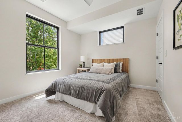 1637 Clayton Street, Cincinnati, OH 45206