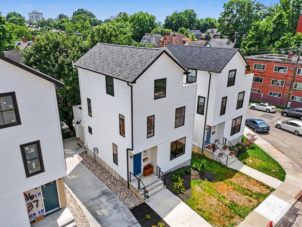 1637 Clayton Street, Cincinnati, OH 45206