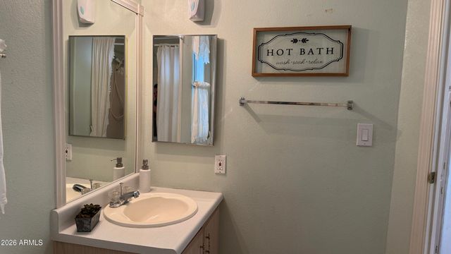 5735 E MCDOWELL Road 125, Mesa, AZ 85215