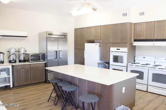 5735 E MCDOWELL Road 125, Mesa, AZ 85215