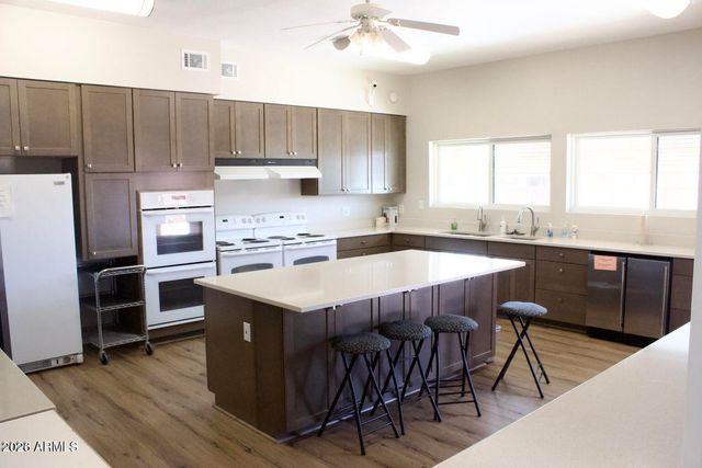 5735 E MCDOWELL Road 125, Mesa, AZ 85215