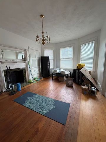 35 Fiske St 2, Waltham, MA 02451