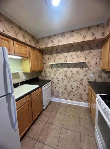 3225 CLEVELAND HEIGHTS BOULEVARD, Lakeland, FL 33803