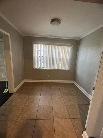 3225 CLEVELAND HEIGHTS BOULEVARD, Lakeland, FL 33803