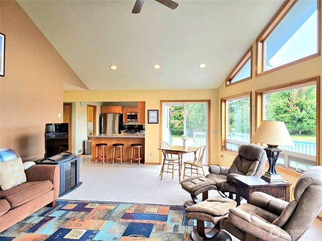 2900 Wheeler Avenue, Tokeland, WA 98590