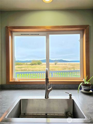 2900 Wheeler Avenue, Tokeland, WA 98590