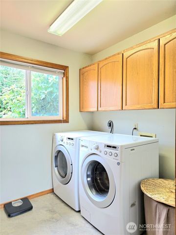 2900 Wheeler Avenue, Tokeland, WA 98590