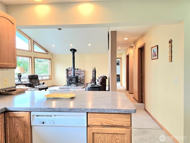 2900 Wheeler Avenue, Tokeland, WA 98590