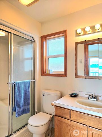 2900 Wheeler Avenue, Tokeland, WA 98590