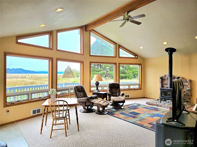 2900 Wheeler Avenue, Tokeland, WA 98590