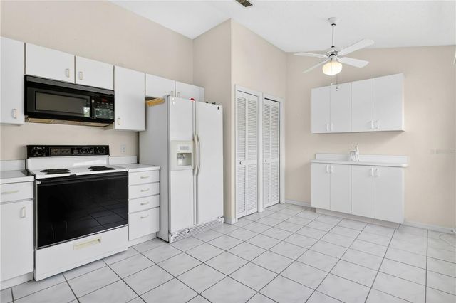 6126 SUNNYVALE DRIVE 2303, Orlando, FL 32822