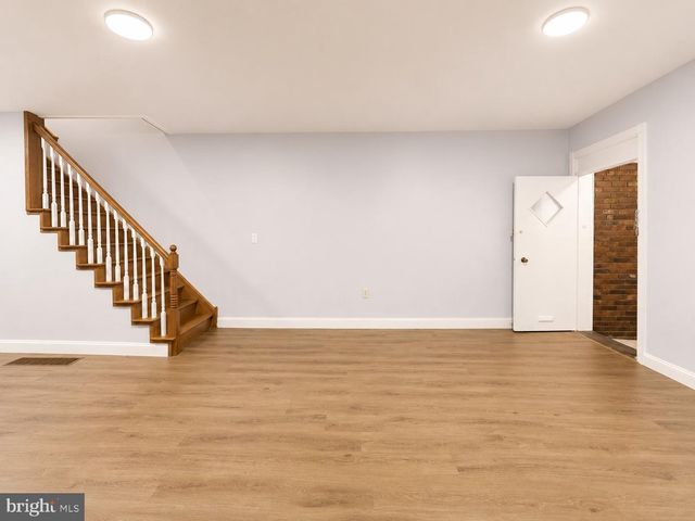 911 WOLF ST, Philadelphia, PA 19148