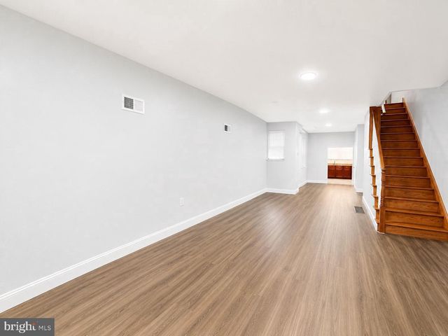 911 WOLF ST, Philadelphia, PA 19148