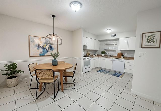 12023 Greenwood Forest Drive B, Houston, TX 77066