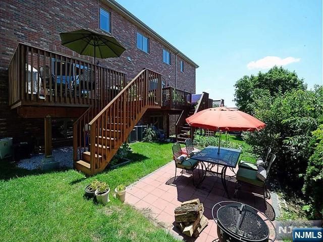 209C 8th, Palisades Park, NJ 07650