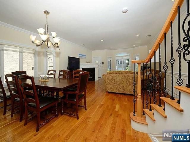 209C 8th, Palisades Park, NJ 07650