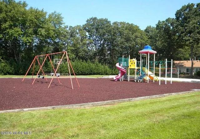 27 Sutton Drive, Brick, NJ 08724