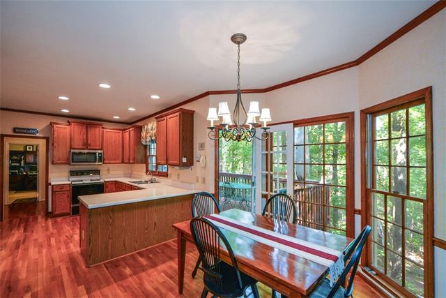 3515 Stone Cliff Way, Woodstock, GA 30189